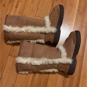 UGG Brown Fur-Trimmed Winter Boots